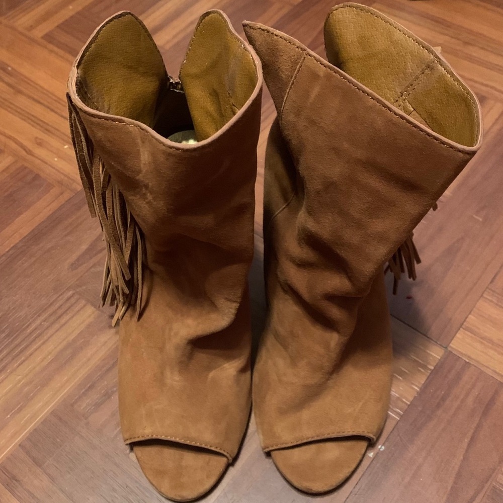 Dolce Vita saddle lotus fringe peep toe booties 7